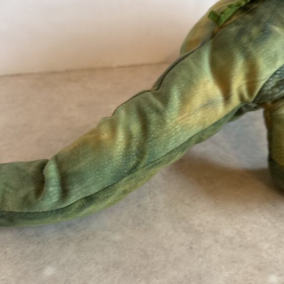 Folkmanis Green Iguana Lizard Puppet Plush 30" Realistic Stuffed Animal Toy Gift - Picture 9 of 16